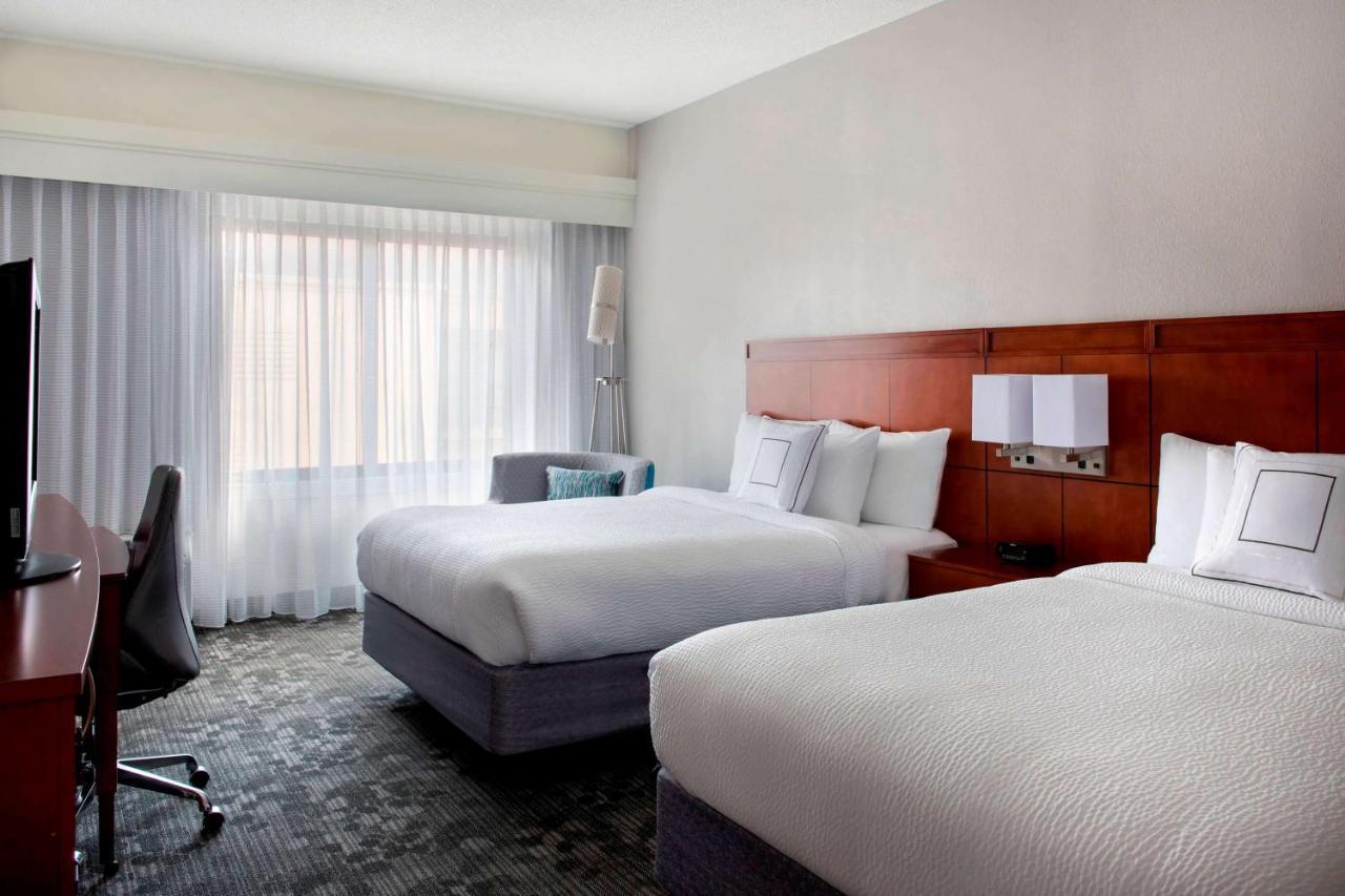 Sonesta Select Newport Middletown Hotel Bagian luar foto