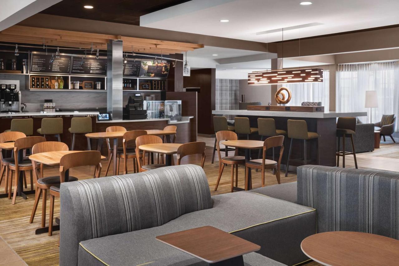 Sonesta Select Newport Middletown Hotel Bagian luar foto