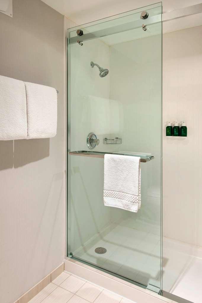 Sonesta Select Newport Middletown Hotel Bagian luar foto